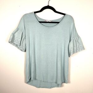 Eyelet lace 3/4 sleeve light mint color knit top